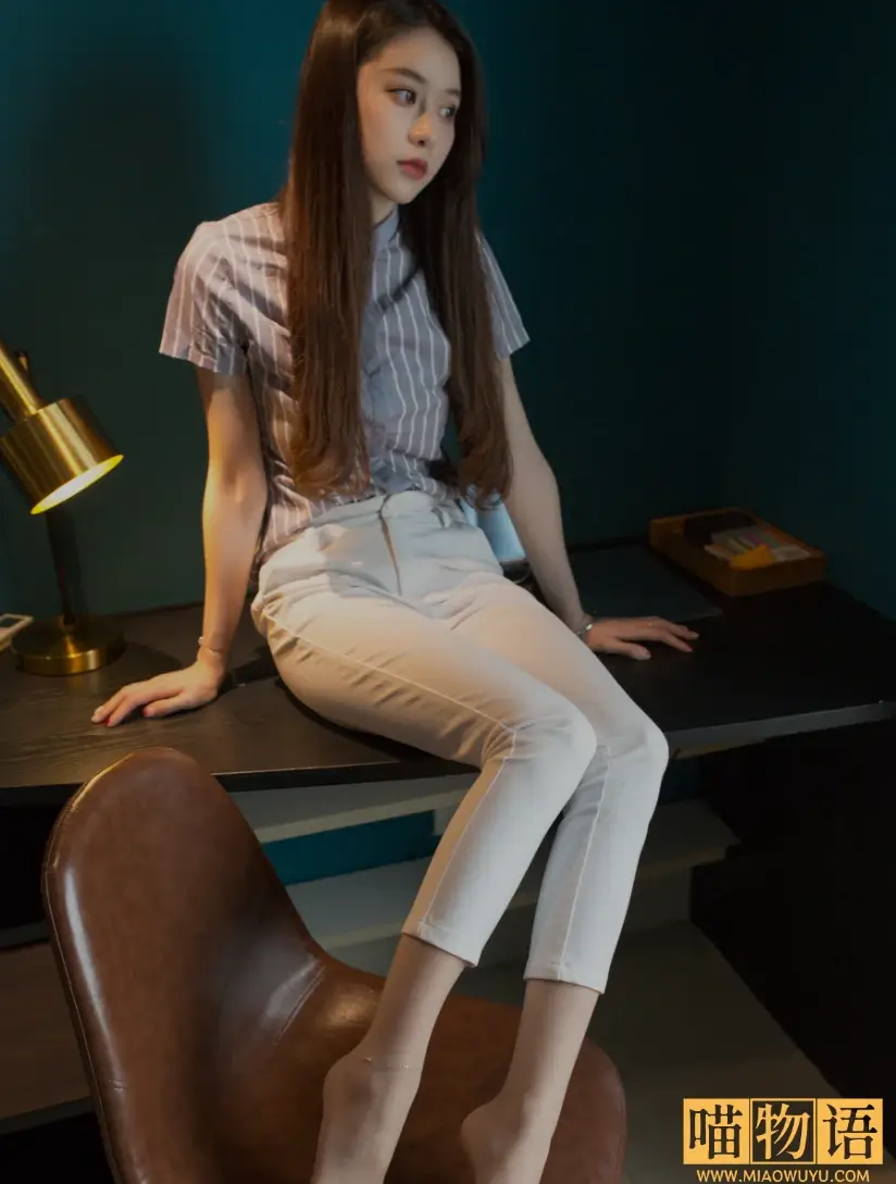 SIA不吃鱼微密圈写真 (4)