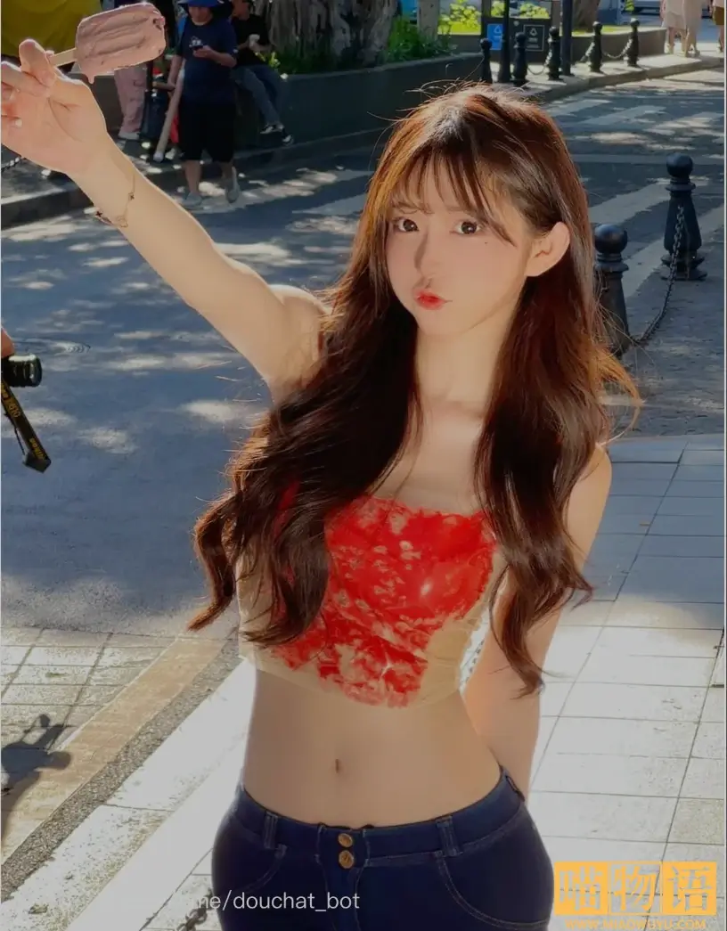 希希子3微密圈写真 (4)