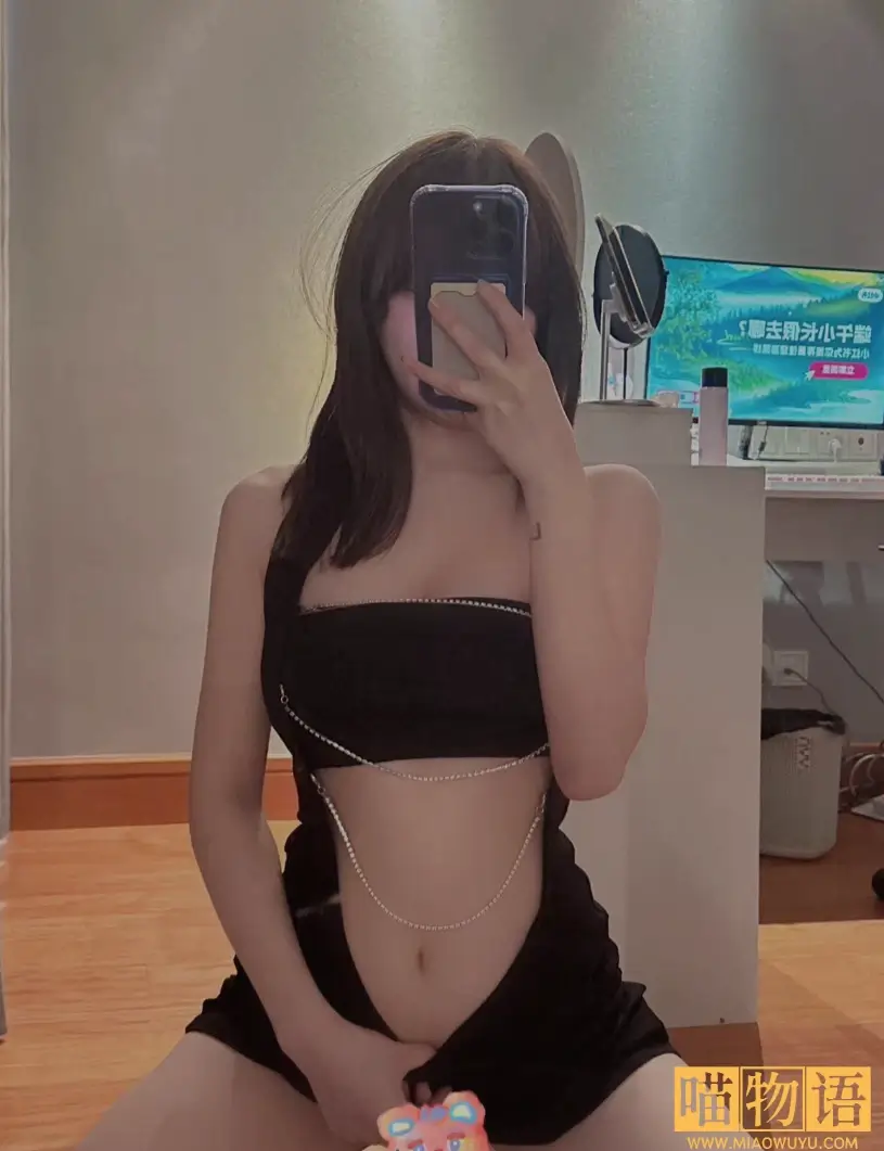 张洛洛微密圈写真 (3)